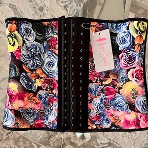 NWT!!-Luxx Curves Medium Torso 11.5'' -Size Large Waist Trainer. *Roses* pattern